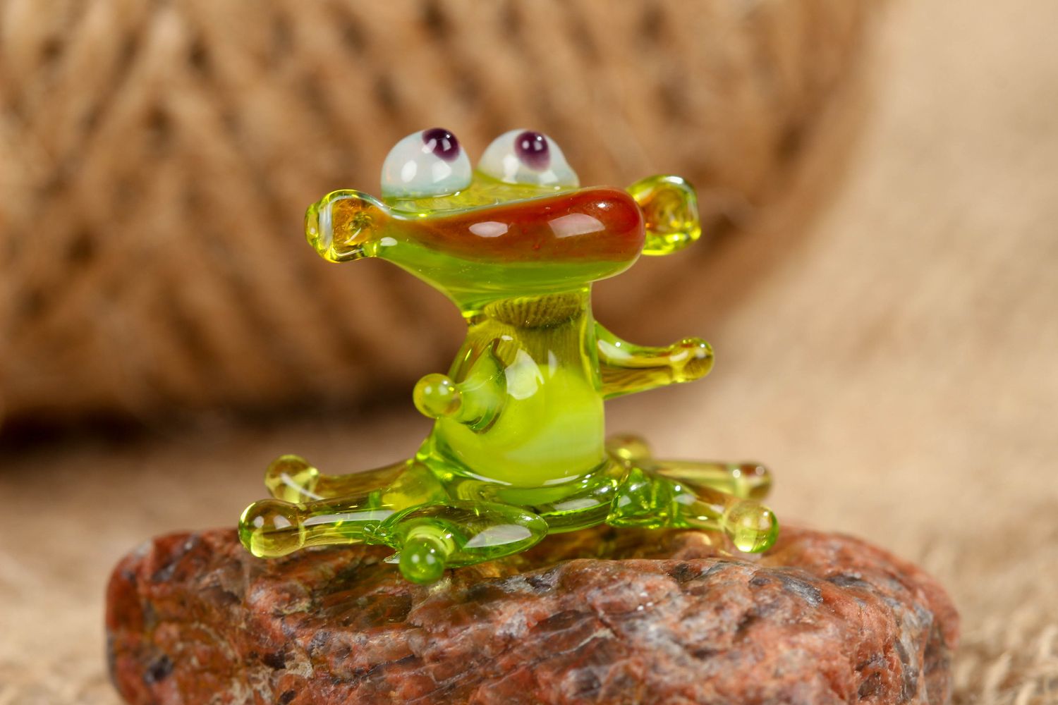 Miniature lampwork glass statuette in the shape of frog photo 4