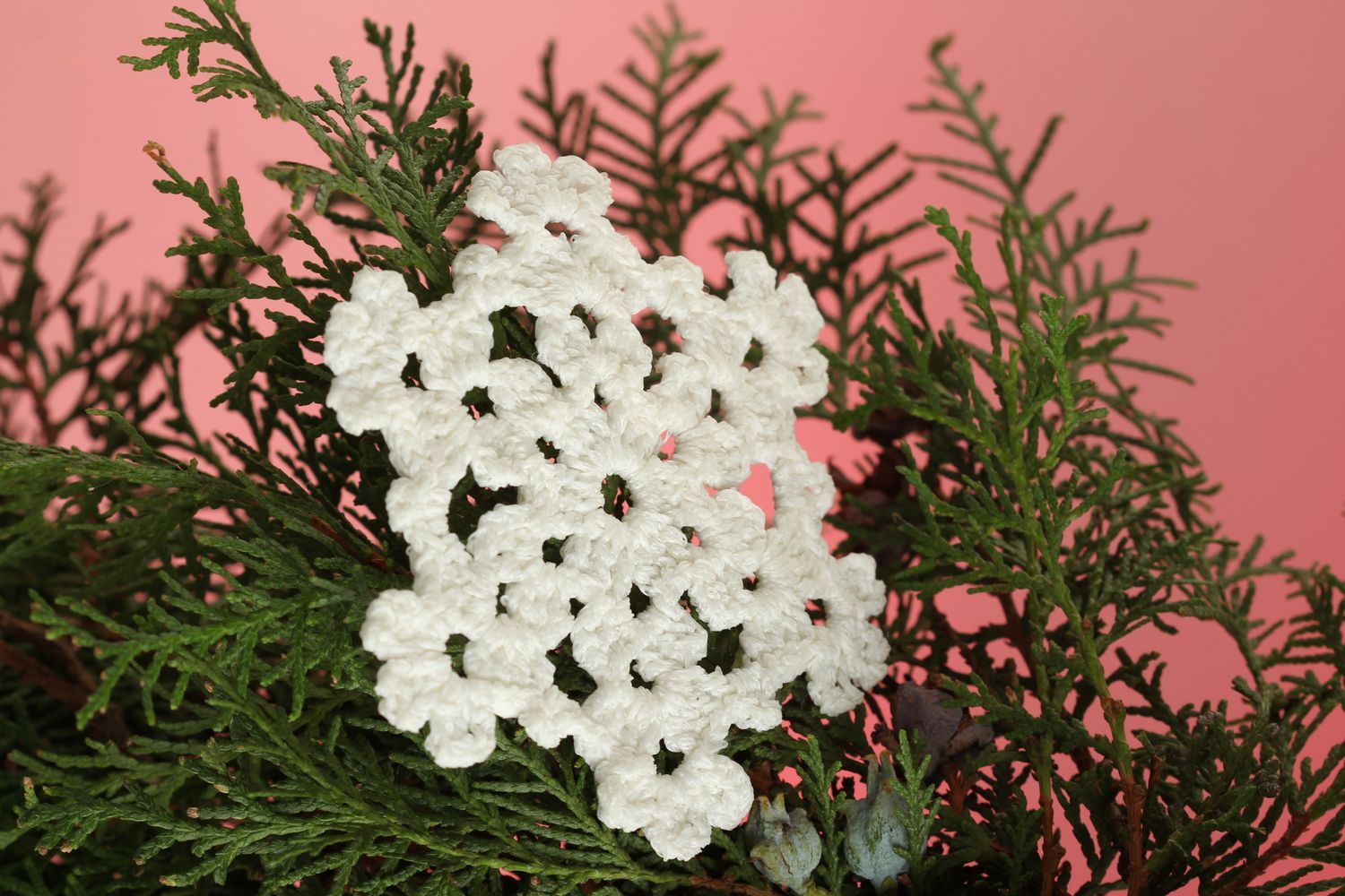 Flocon de neige tricot Déco fait main suspension blanche Décoration Noël photo 1