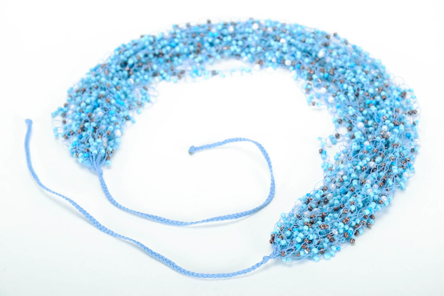 Blue bead necklace photo 4