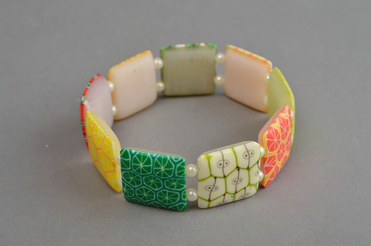 Schönes buntes Armband aus Polymerton handgemacht für Frauen Süße Farben foto 2