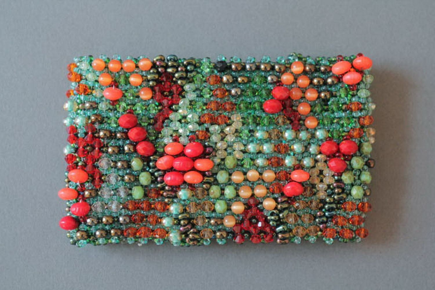 Bracelet fait main en perles de rocailles et pierres décoratives photo 7