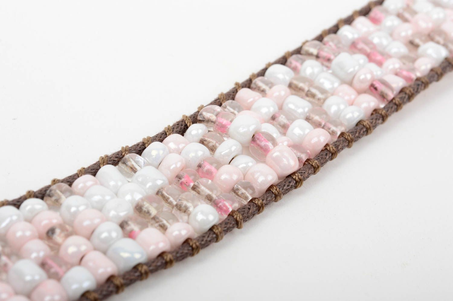 Bracelet en perles de rocaille Bijou fait main rose-blanc Cadeau femme photo 5