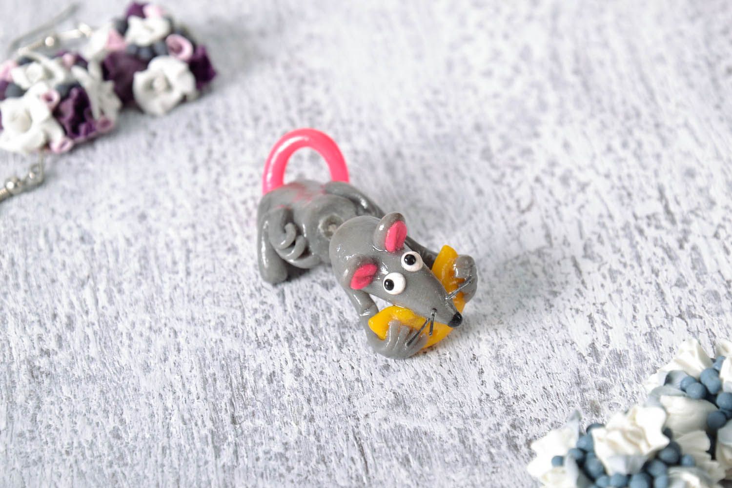Earring Mouse with cheese photo 1