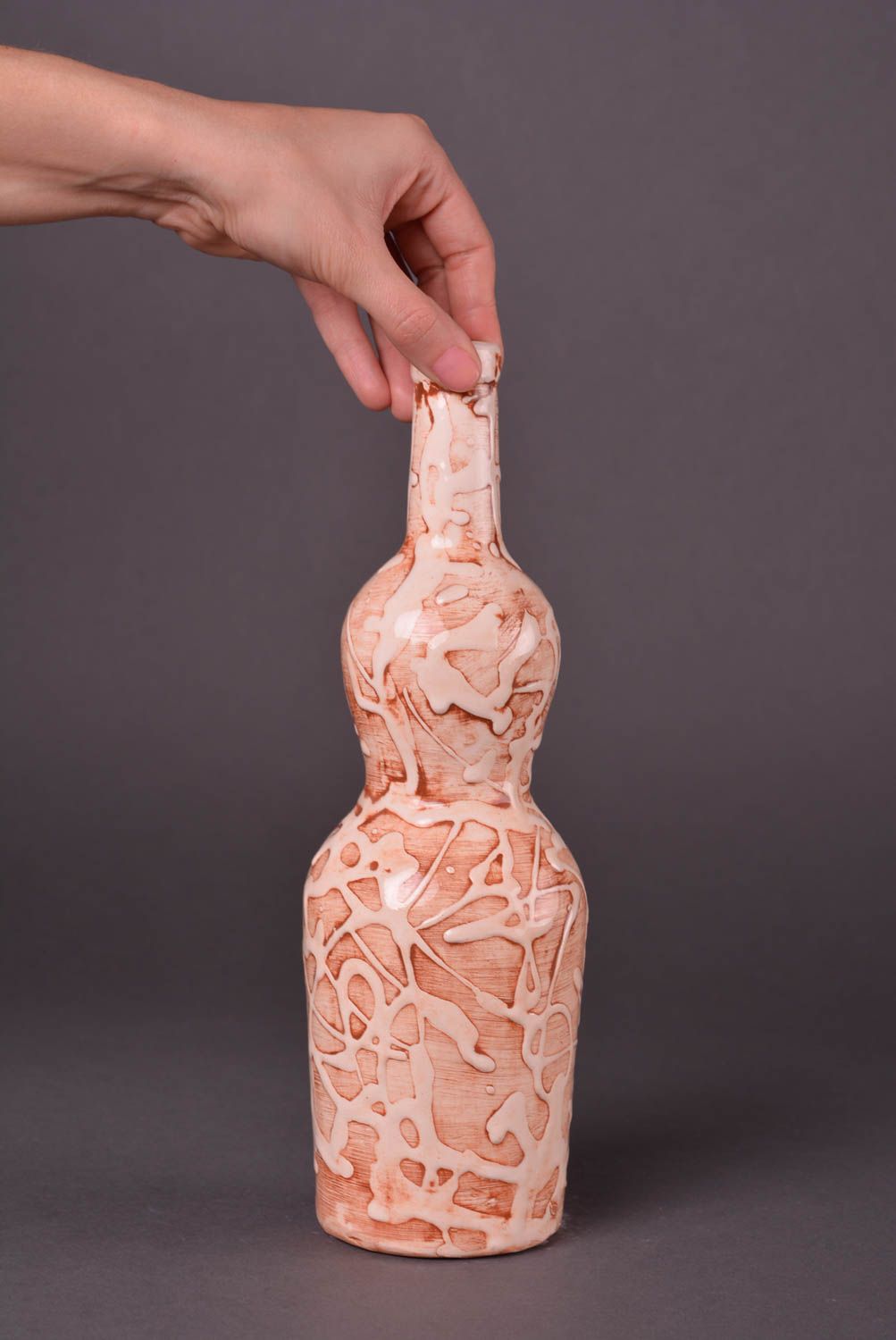 Посуда ручной работы глиняная бутылка 700 мл керамическая бутылка бежевая фото 2