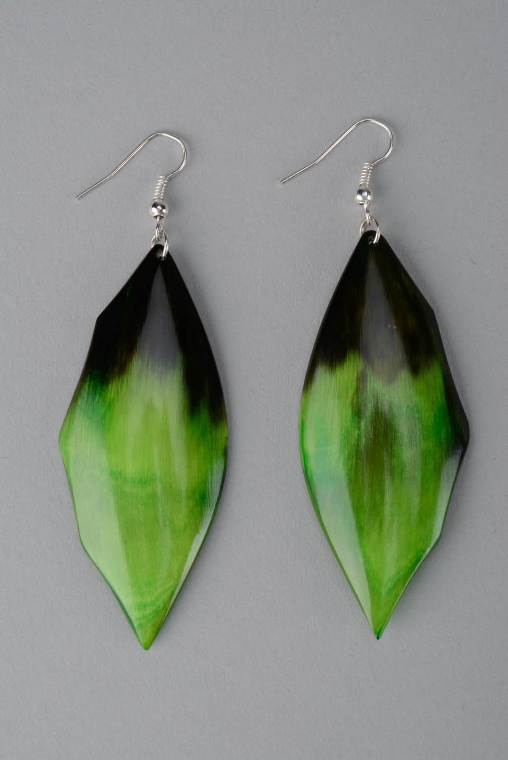 Earrings made of cow horn Green Leaves photo 3