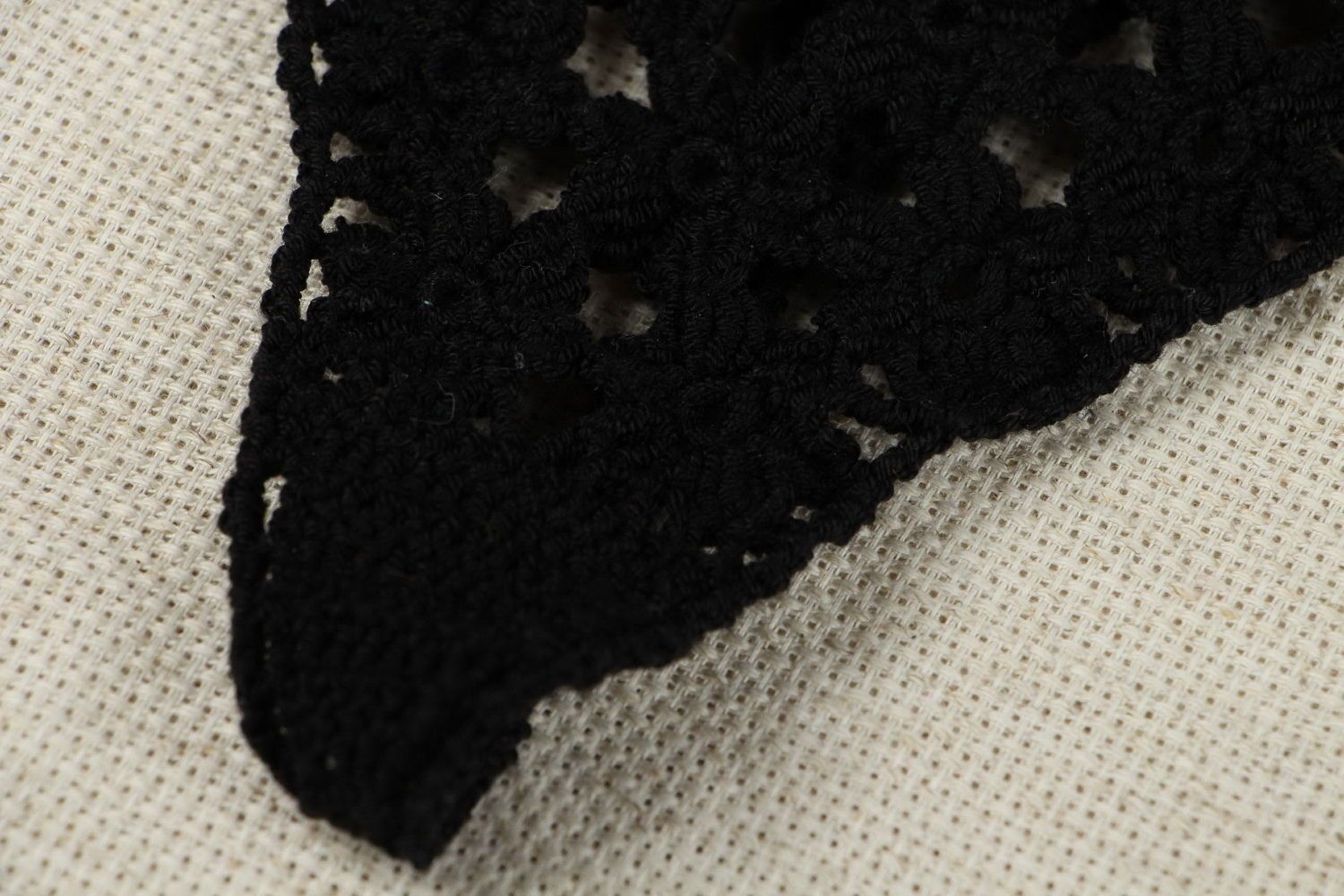 String noir tricoté au crochet fait main photo 3