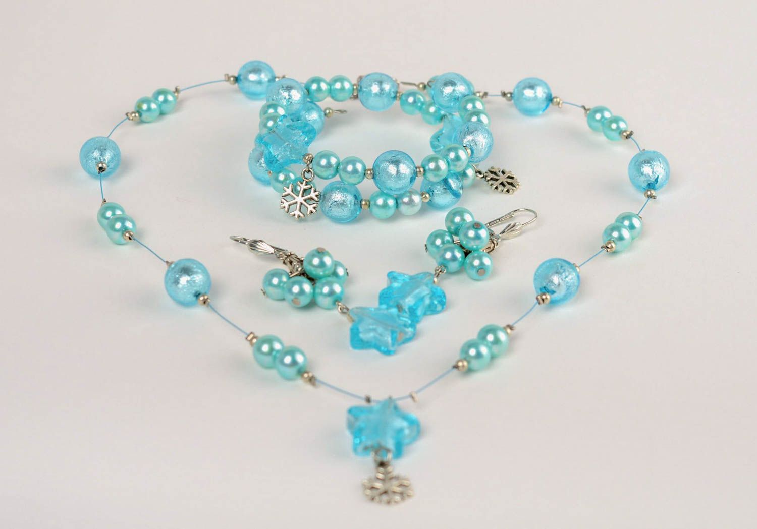 Handmade beaded Venetian glass and ceramic pearls jewelry set of 3 items  photo 1