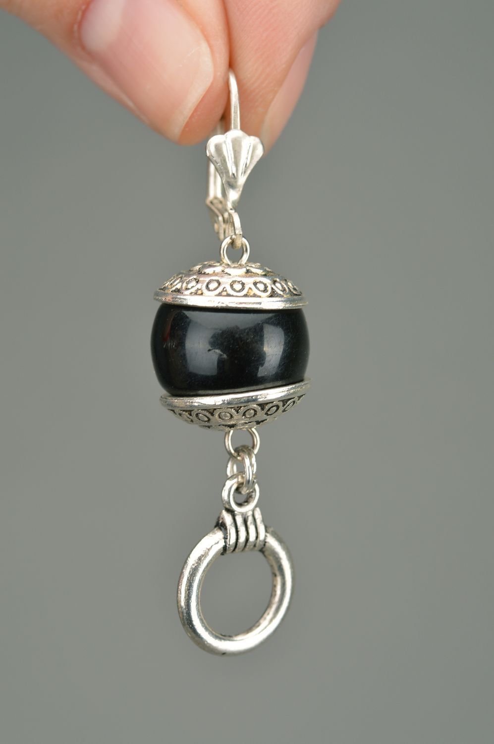 Kleine Gehänge Ohrringe aus Metall mit Perlen im Ethno Stil schön handgemacht foto 3
