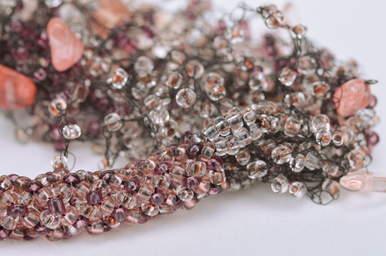 Originelles Collier aus Glasperlen und rosa Korallen luftig künstlerisch handmade foto 4