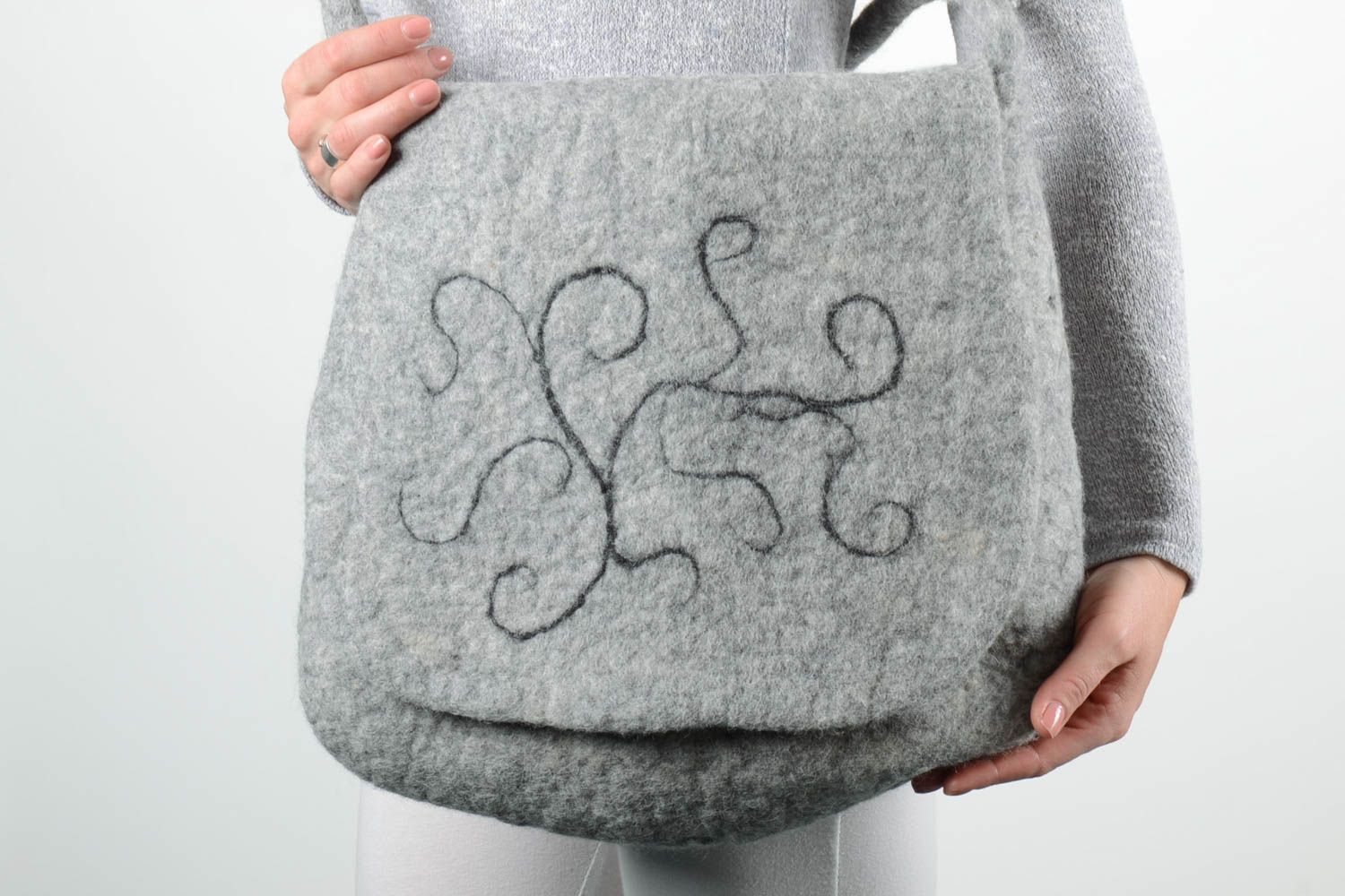 Handmade bag designer bag woolen bag unusual gift felting bag casual bag photo 2