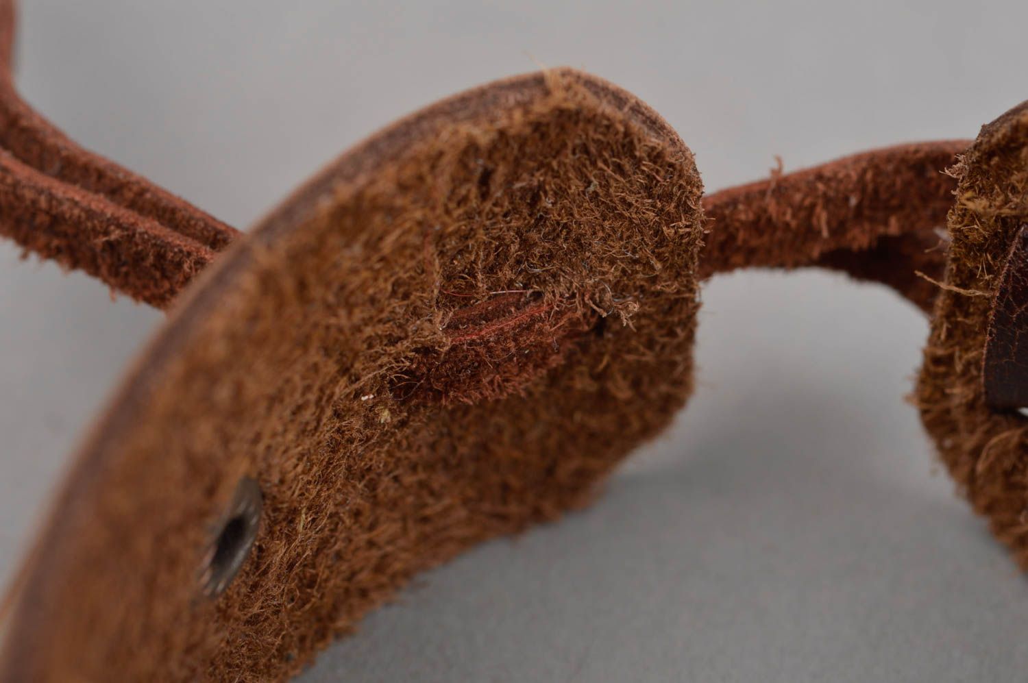 Pulsera de cuero hecha a mano regalo original brazalete artesanal color marrón foto 4