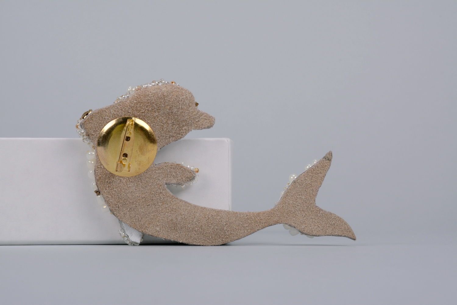 Brooch White Dolphin photo 2
