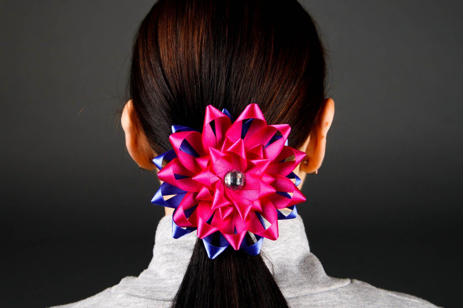 Handgemachter Schmuck Haargummi mit Blume Mädchen Haarschmuck Mode Accessoire foto 2