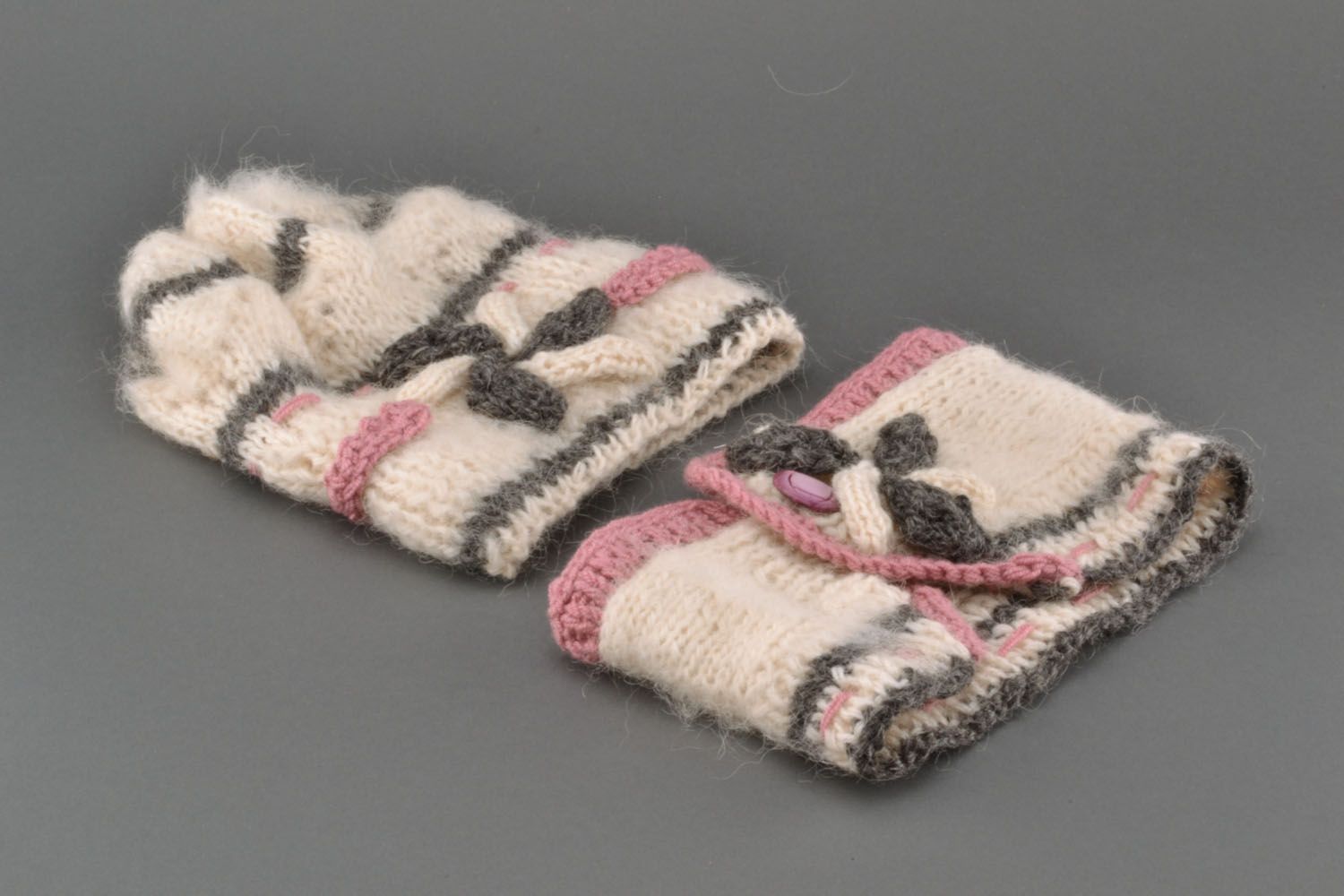 Set de gorro y bufanda de lana tejidos a mano foto 3