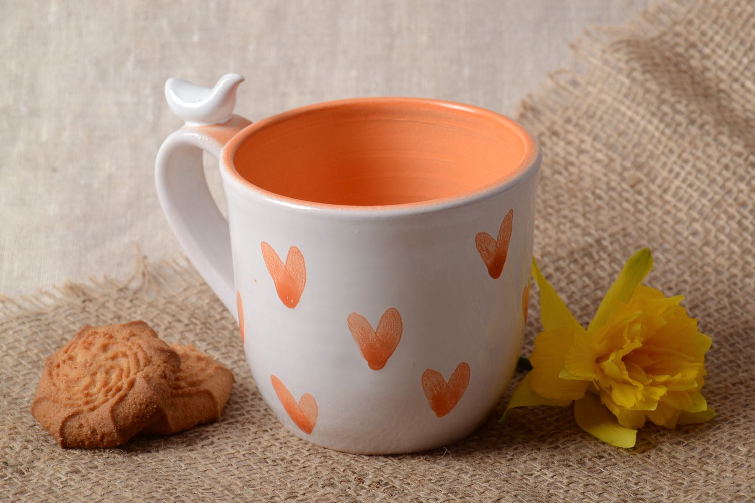 White and orange colors heart pattern ceramic cup for tea with handle photo 1
