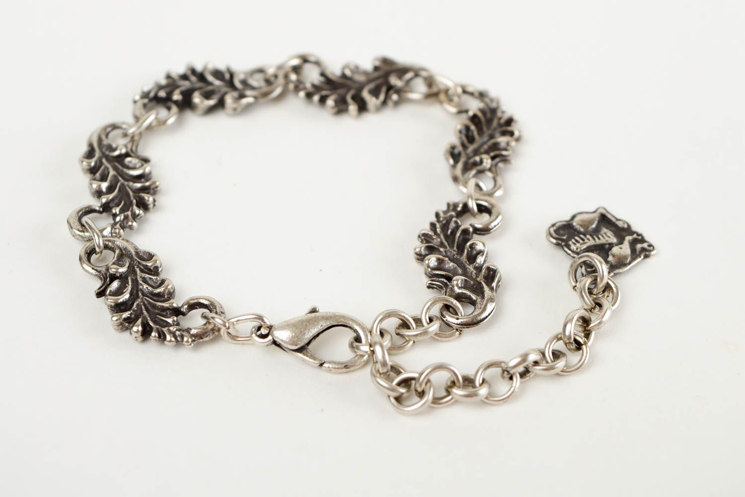Bracelet métallique avec feuilles Bijou fait main galvanisé Cadeau pour femme photo 5