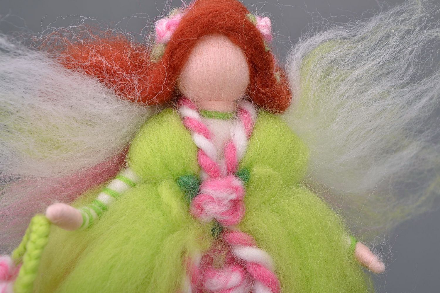 Bambola fata in lana fatta a mano pupazzo tessile primavera bellissimo foto 2