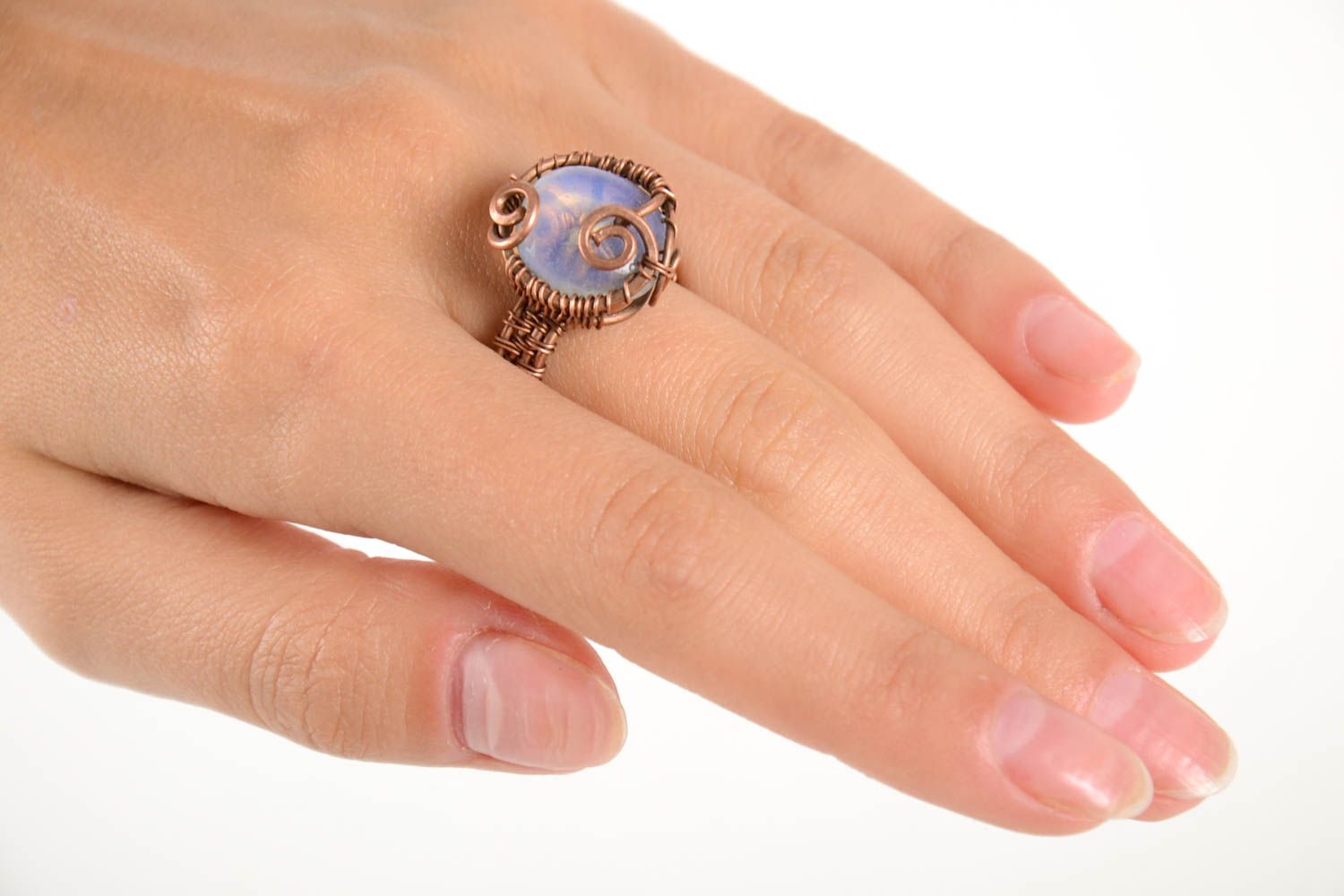 Красивое кольцо ручной работы необычное кольцо с лунным камнем женское кольцо фото 2