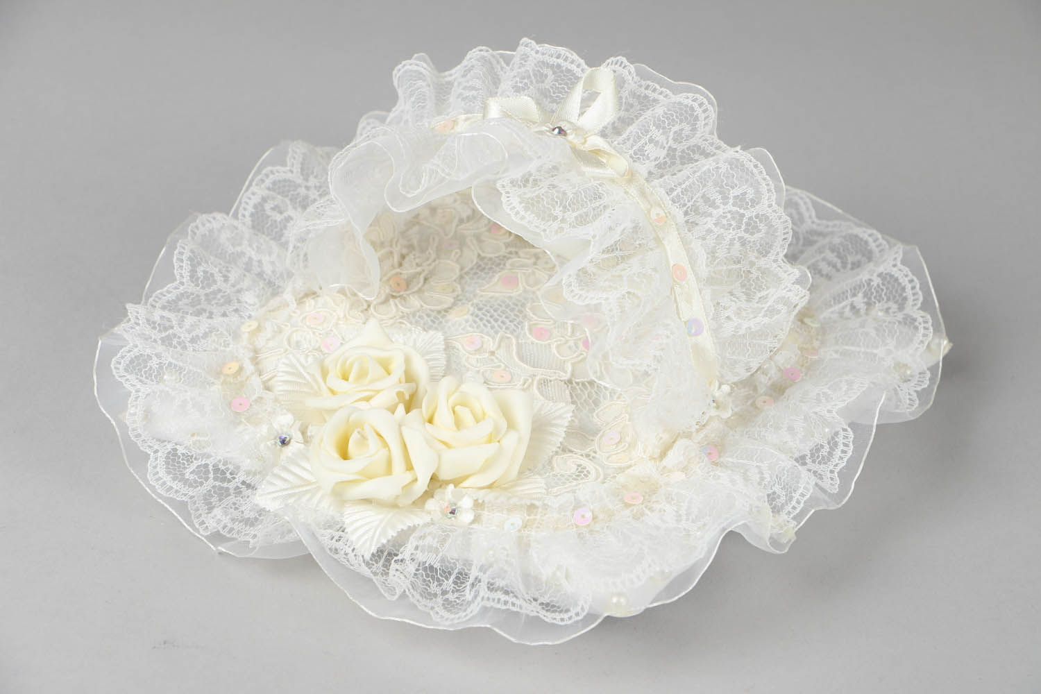 Wedding ring pillow with lace photo 1