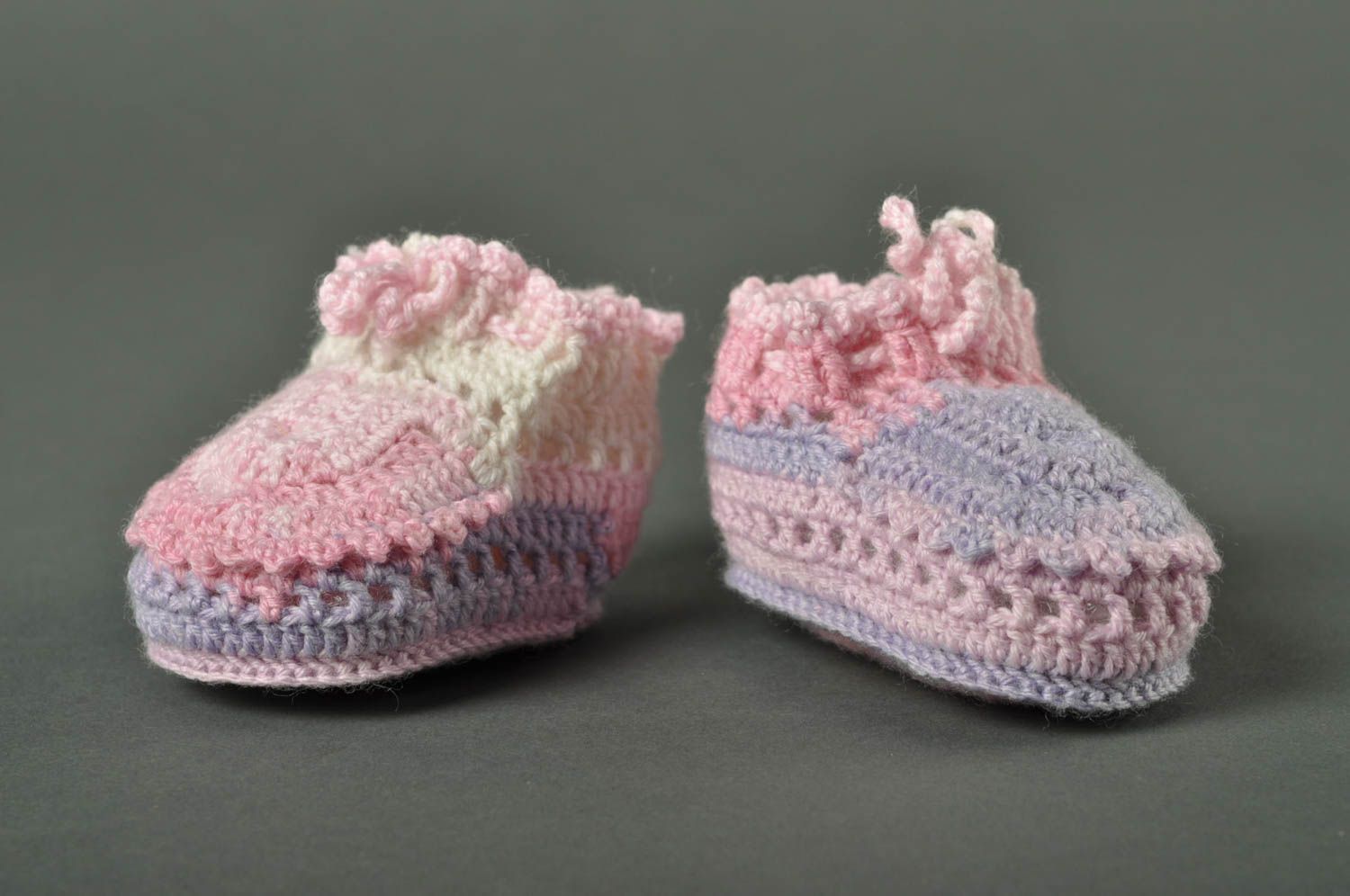 Handmade crocheted baby booties pink baby booties hand-crocheted baby socks  photo 4