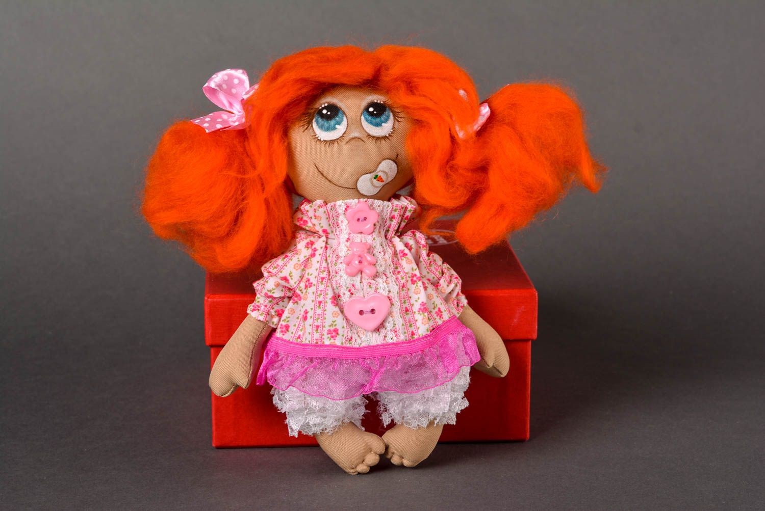 Juguete artesanal muñeca decorativa de tela adorno para casa regalo para niña foto 1