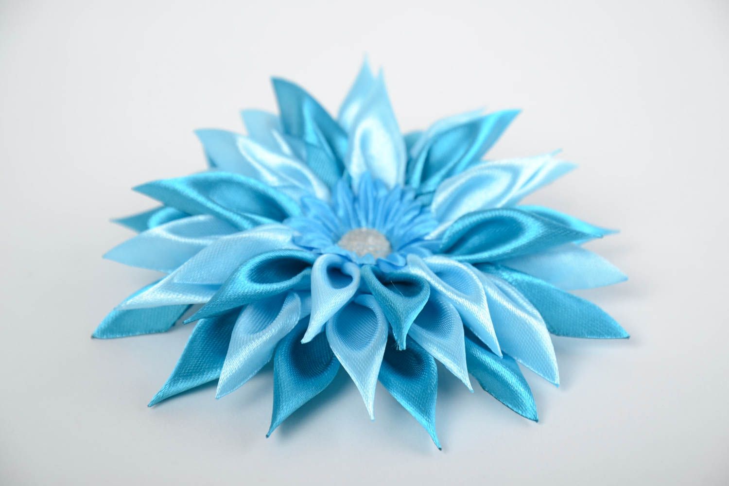 Children's homemade blue satin ribbon flower hair clip kanzashi technique photo 5
