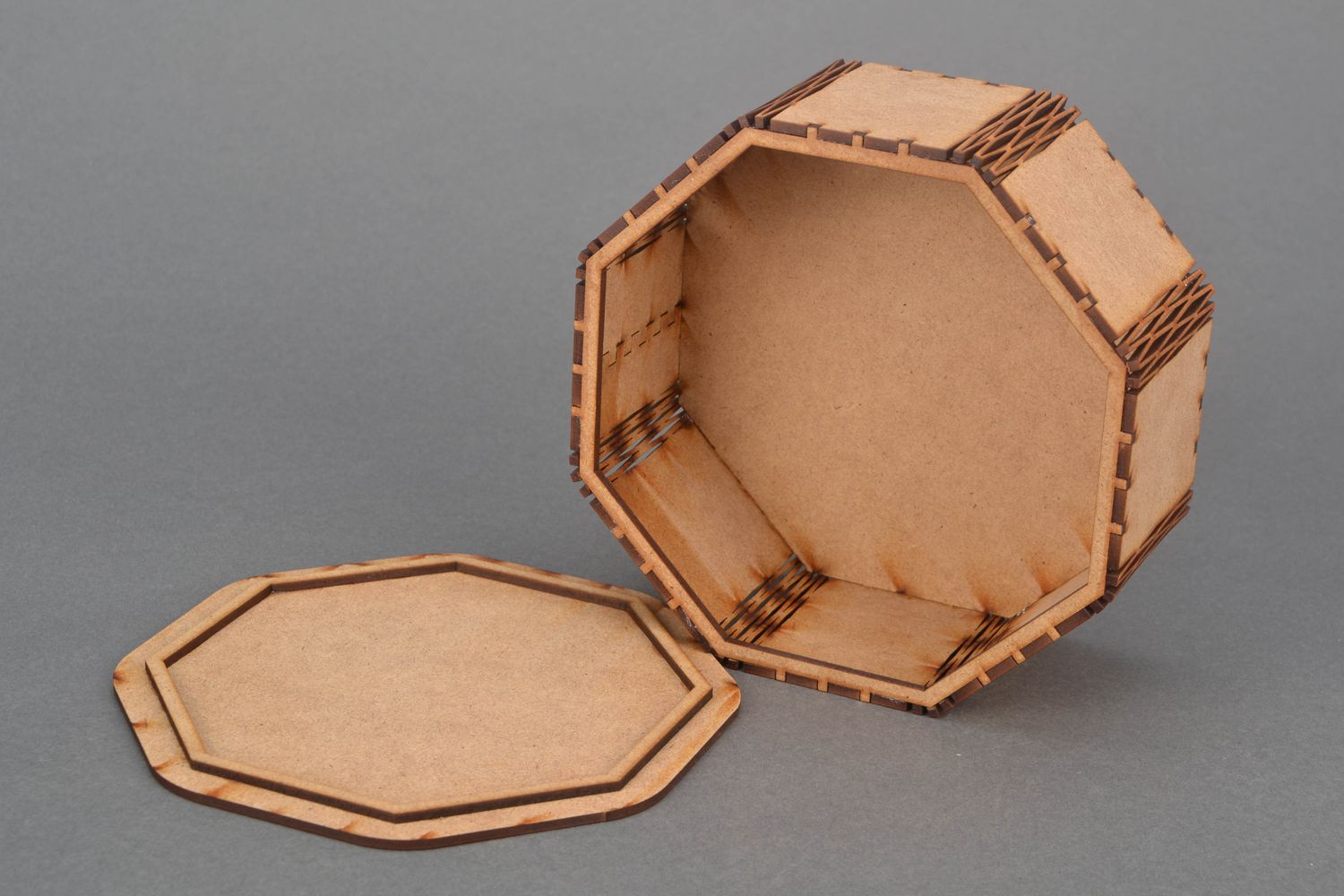 Boîte octogonale en bois brut à décorer  photo 4