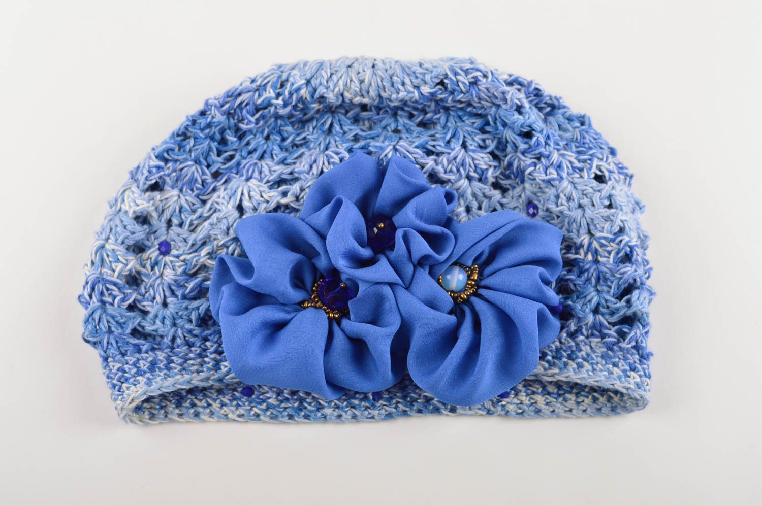 Gorro artesanal color azul boina tejida con flores regalo personalizado foto 5