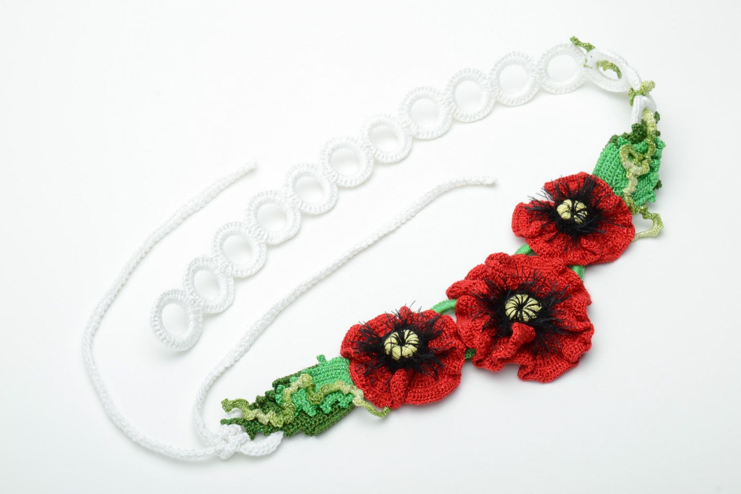 Homemade acrylic and cotton crochet women's belt with red flowers photo 5
