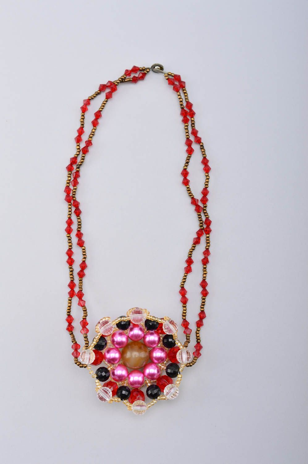 Collier en perles de rocaille Bijou fait main rouge avec fleur Cadeau pour femme photo 3