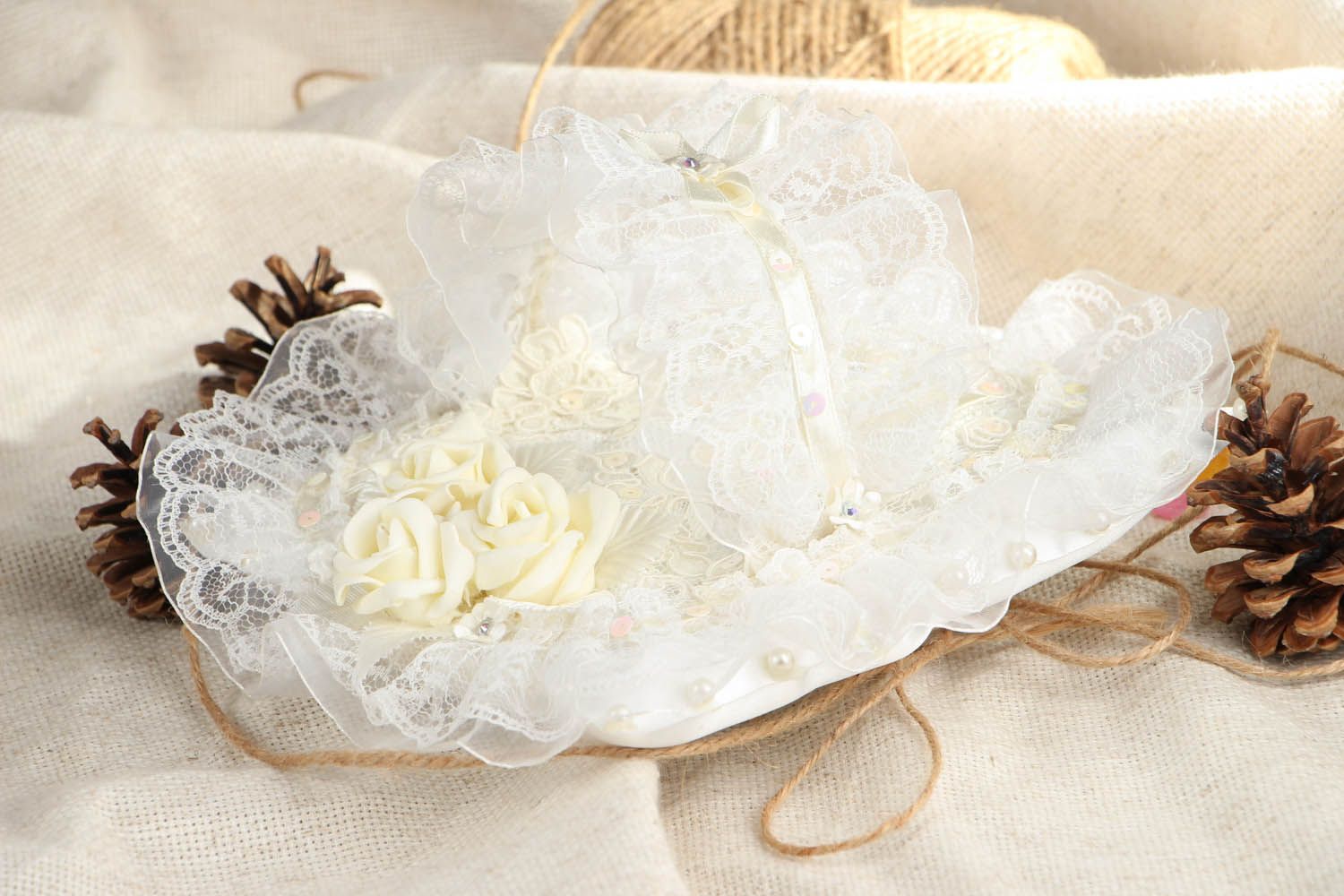 Wedding ring pillow with lace photo 5