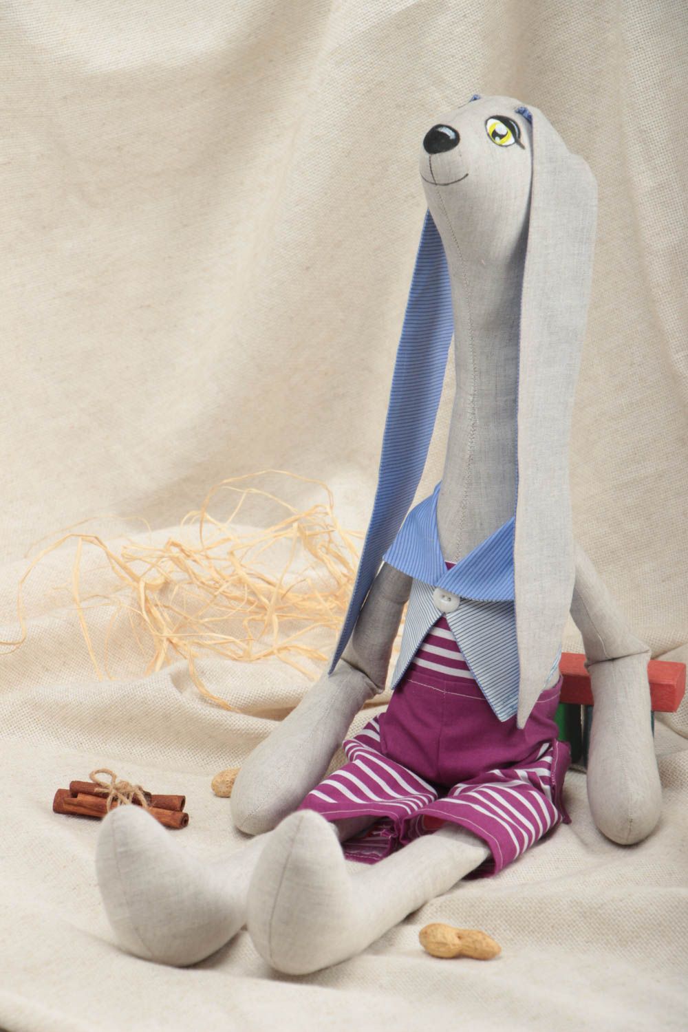 Künstlerisches Textil Kuscheltier Hase mit langen Ohren grau für Kinder und Haus Dekor foto 1