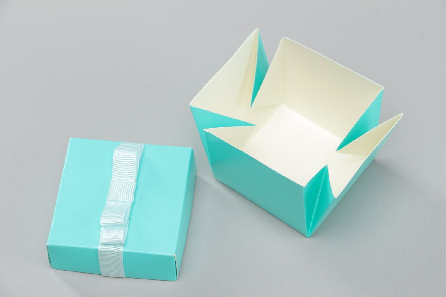 Handmade miniature square carton bonbonniere box of blue color with cute bow photo 4
