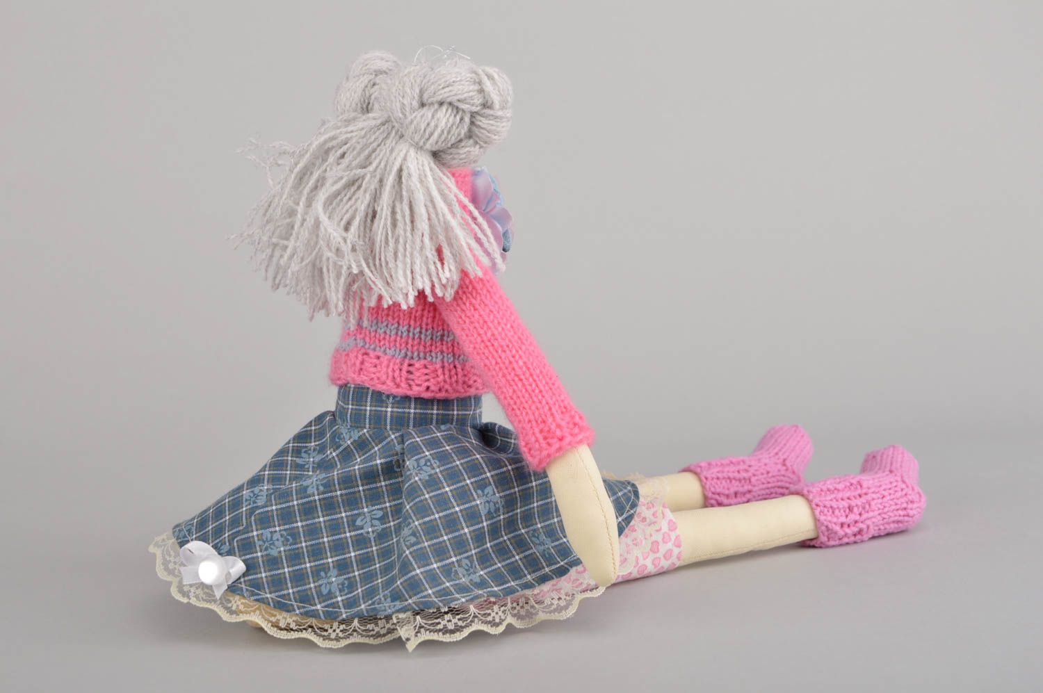 Künstlerisches Kuscheltier aus Stoff Mädchen aus Baumwolle handgefertigt schön  foto 4