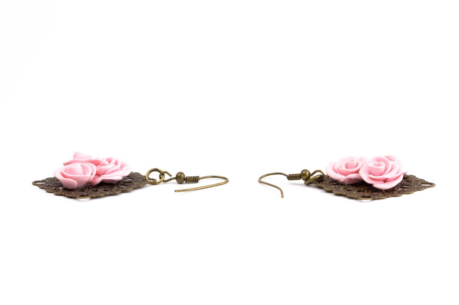 Pendientes de arcilla polimérica con rosas accesorio de moda bisutería artesanal foto 3