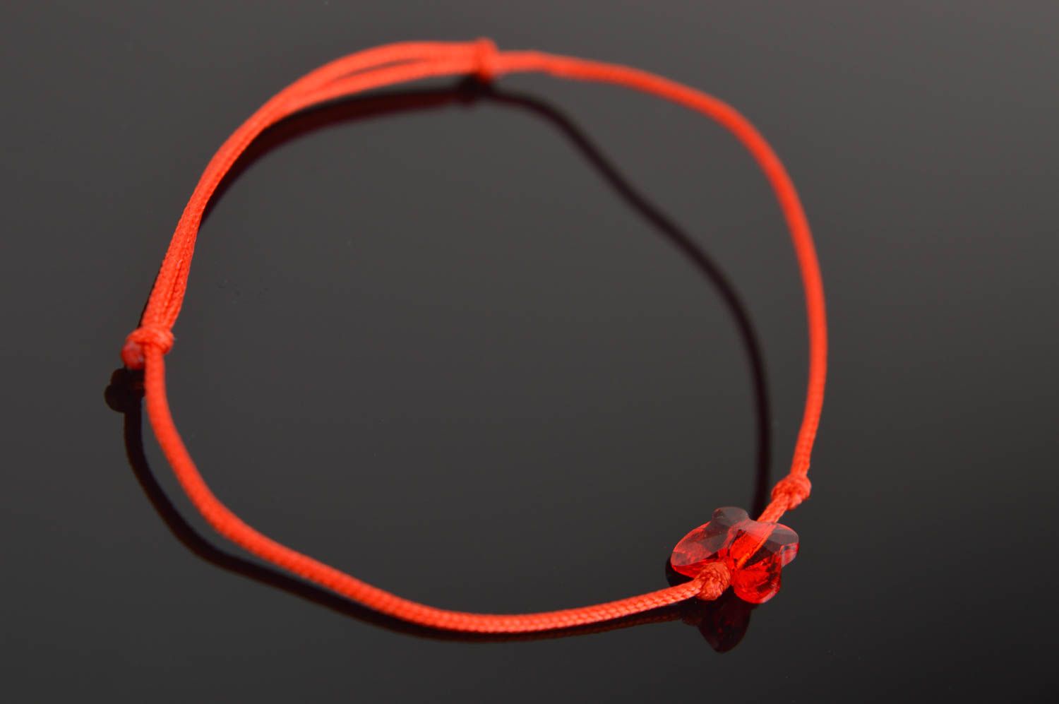 Браслет стильный браслет ручной работы браслет из нитки на девочку красный фото 3