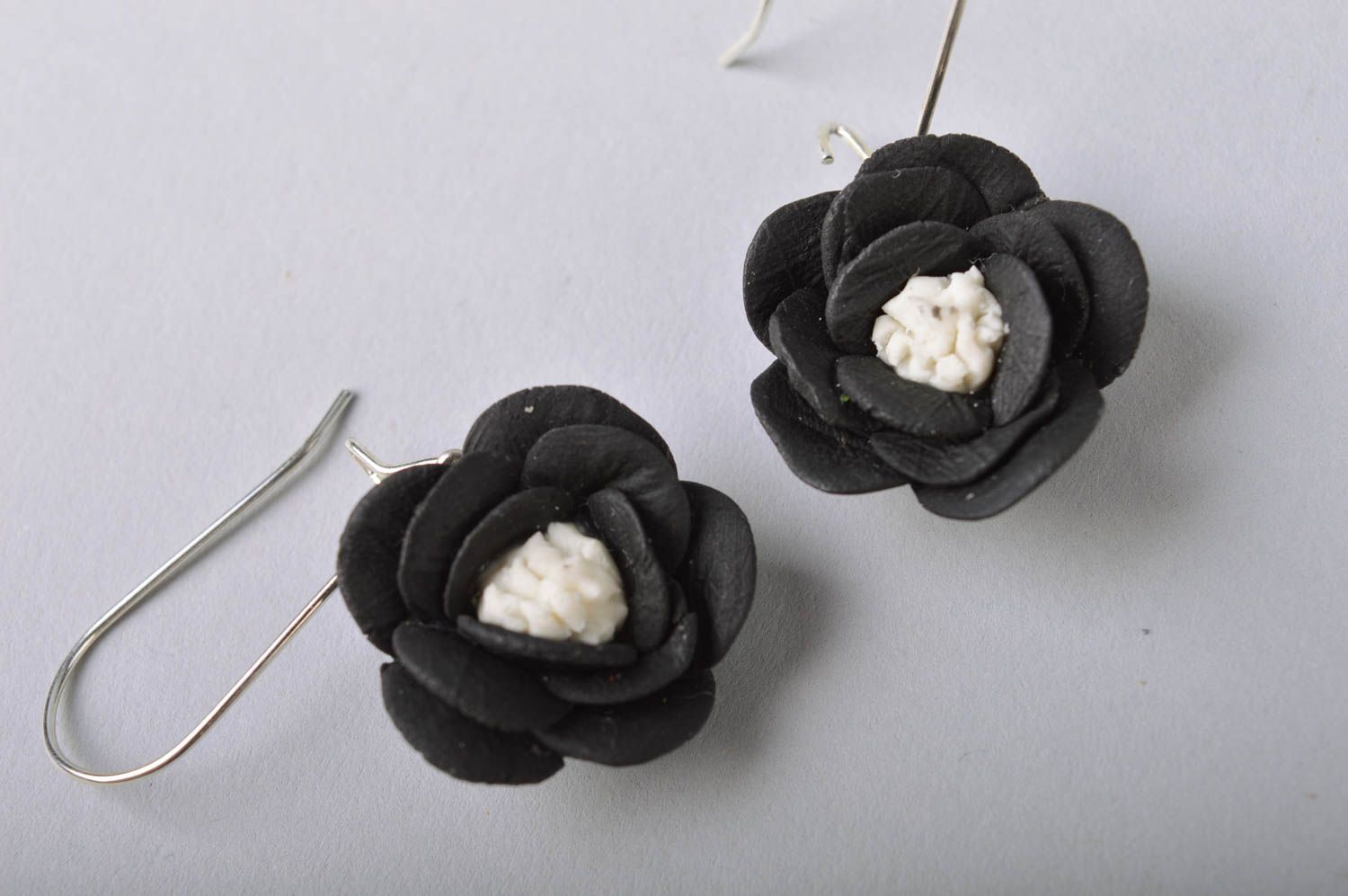 Handmade elegant designer dangle earrings with black cold porcelain flowers photo 5