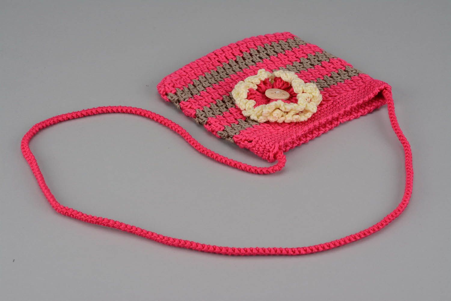Crimson knitted bag photo 3