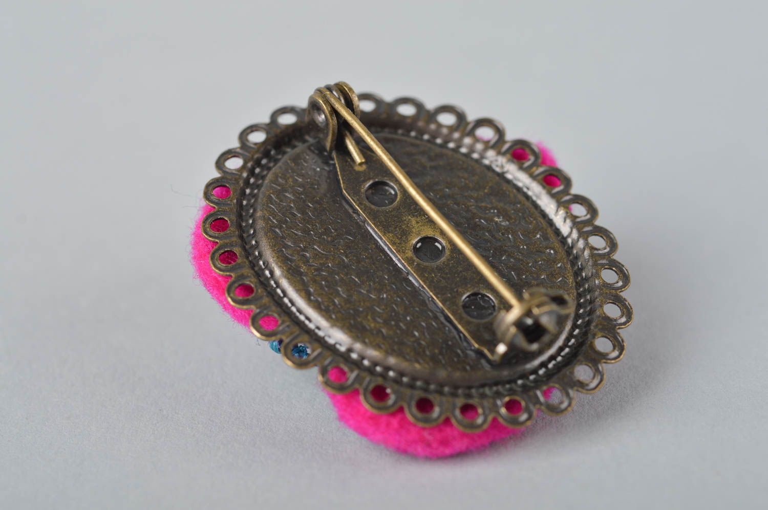Beautiful handmade felt brooch artisan jewelry designs accessories for girls photo 2