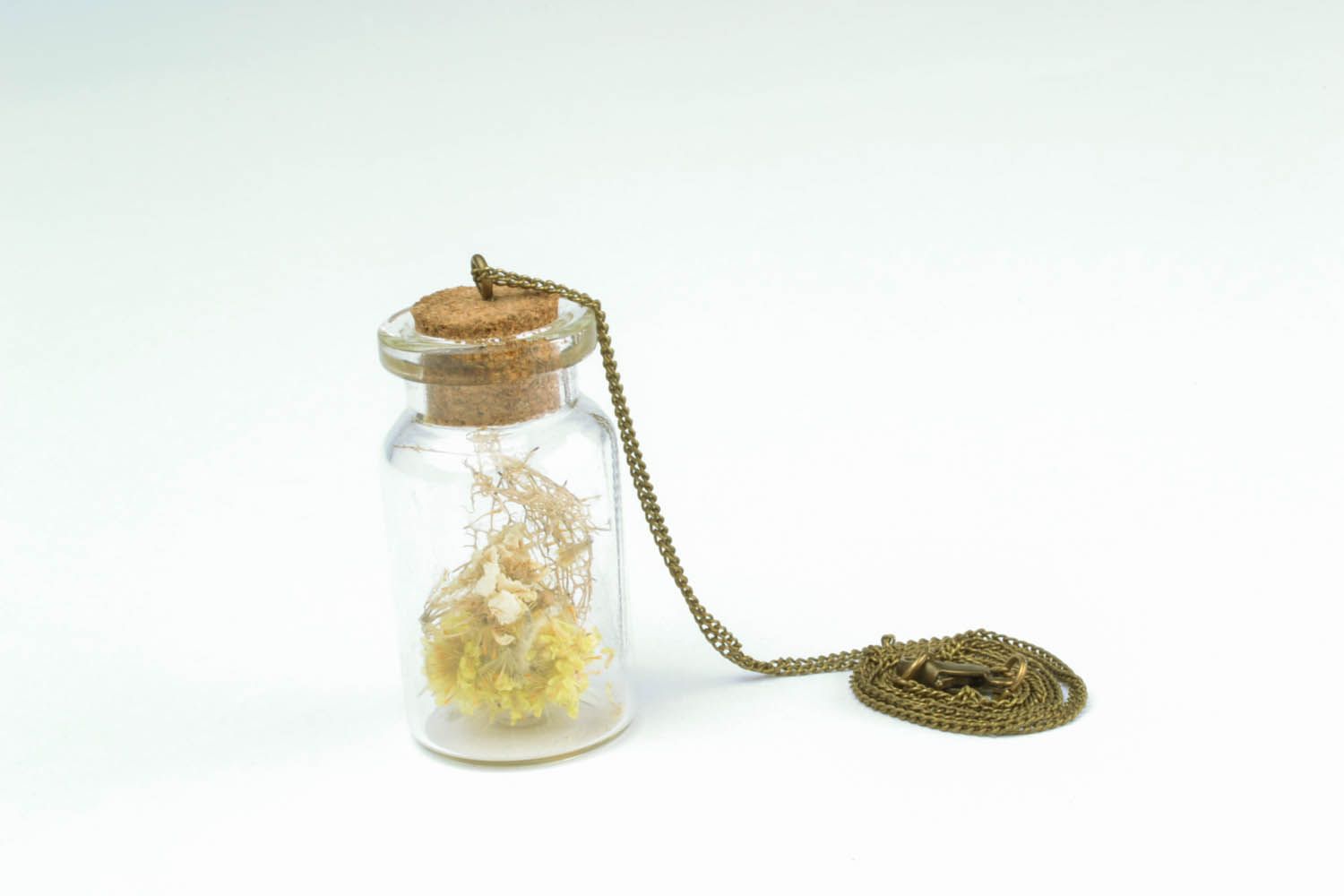 Pendant Bottle with Dried Flowers photo 3