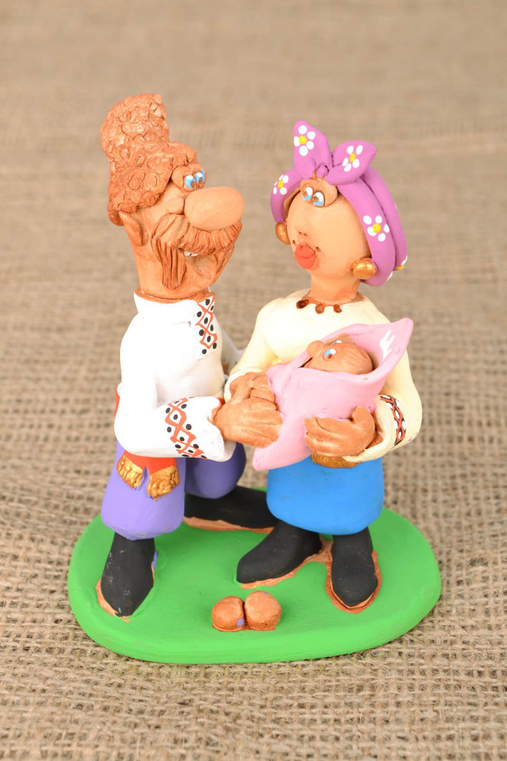 Ceramic statuette for present Young Family photo 1