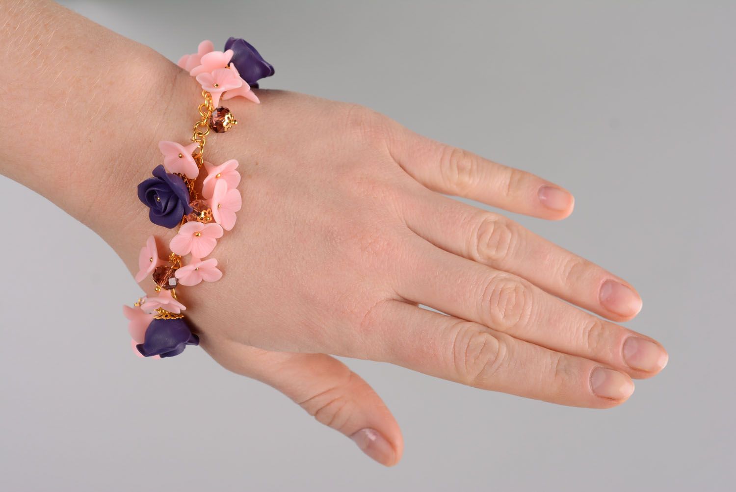 Bracelet en pâte polymère élégant fleurs fait main photo 1