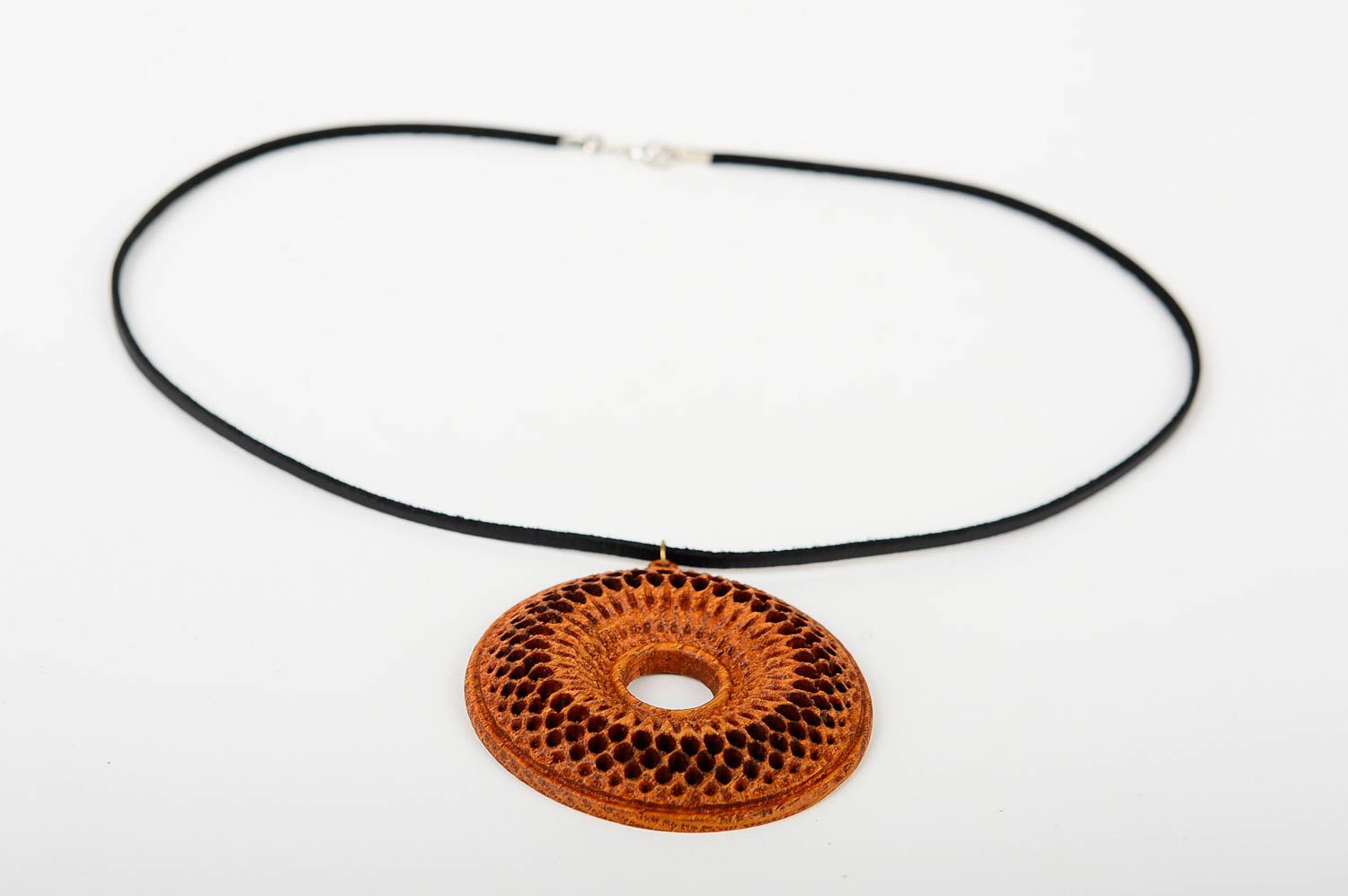 Neck accessory wooden accessory neck pendant for women beautiful pendant photo 4