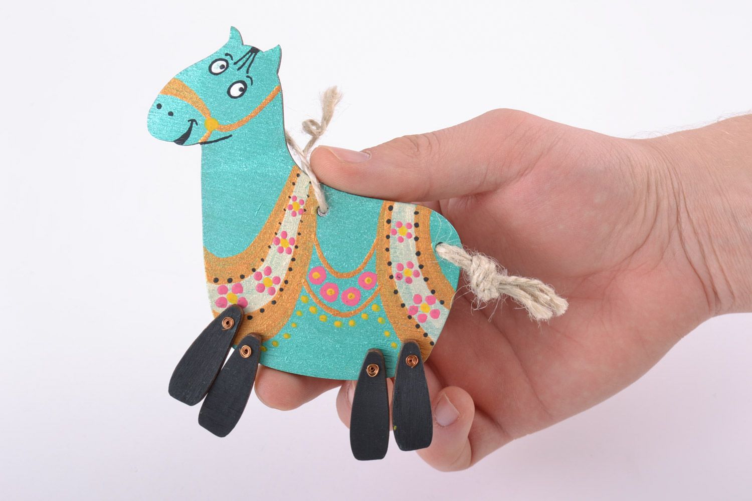 Petite décoration à suspendre peinte bleue en forme de cheval faite main photo 5