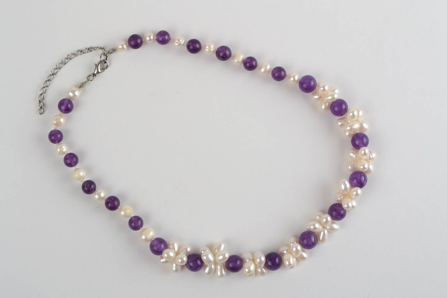 Handmade female beautiful white and lilac necklace made of natural beads photo 3