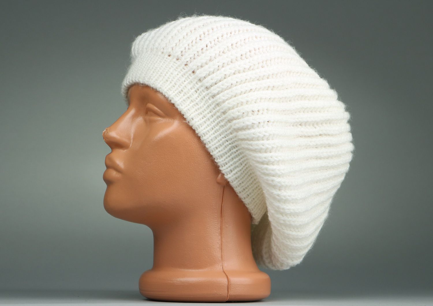 American knitted beret of white photo 3