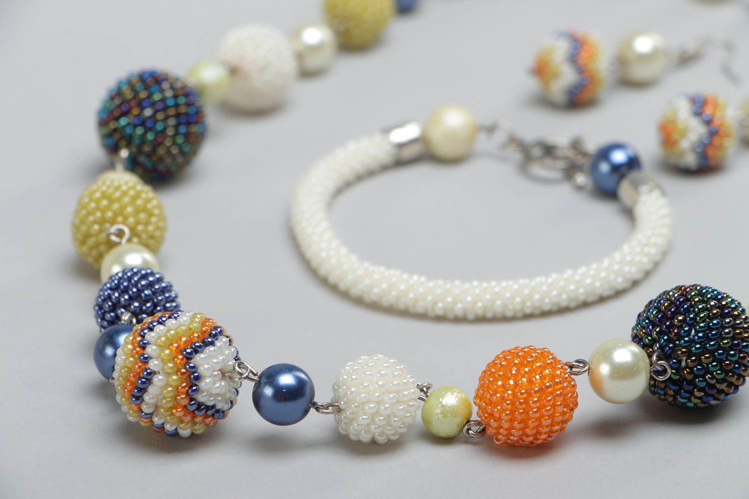 Schmuck Set aus böhmischen Glasperlen Armband Ohrringe und Halskette handgemacht foto 3
