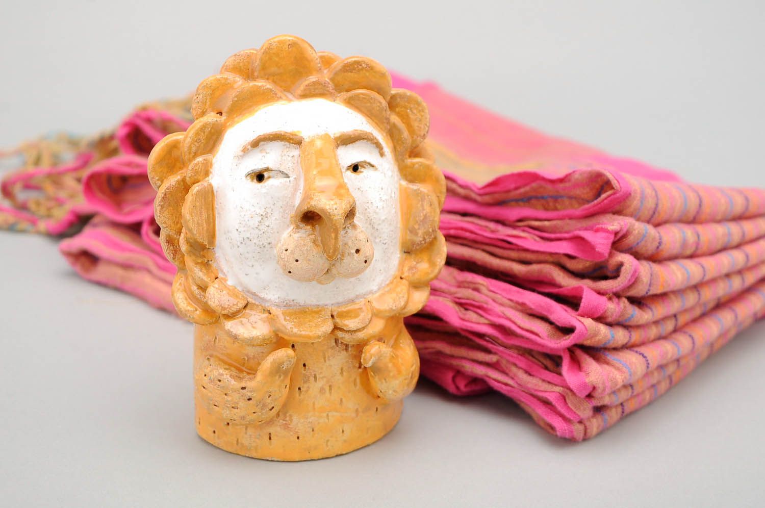 Statuette made of clay Ginger lion photo 1