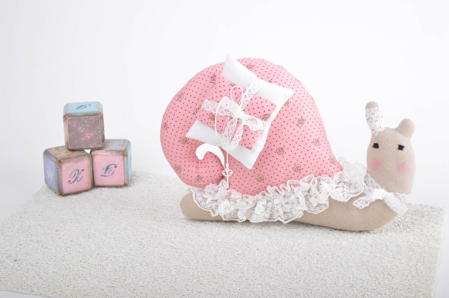 Zartes rosa Kuscheltier Schnecke handmade Stoff Spielzeug Geschenk für Kinder foto 1