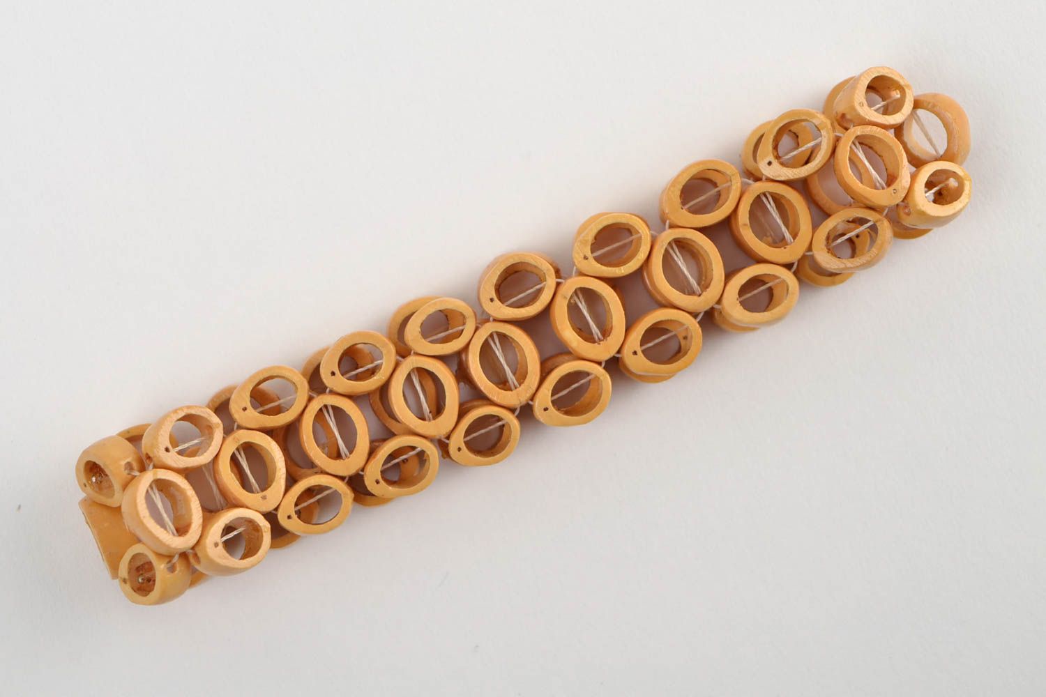 Armband für Frauen Öko Schmuck handgemachter Schmuck aus Fruchtkernen hell foto 5